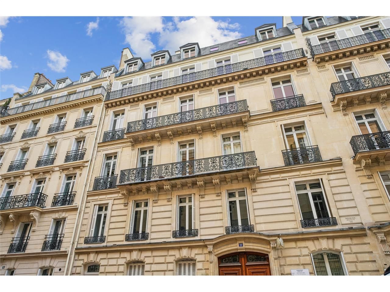 Cushman & Wakefield vous propose au 21-23 rue de 