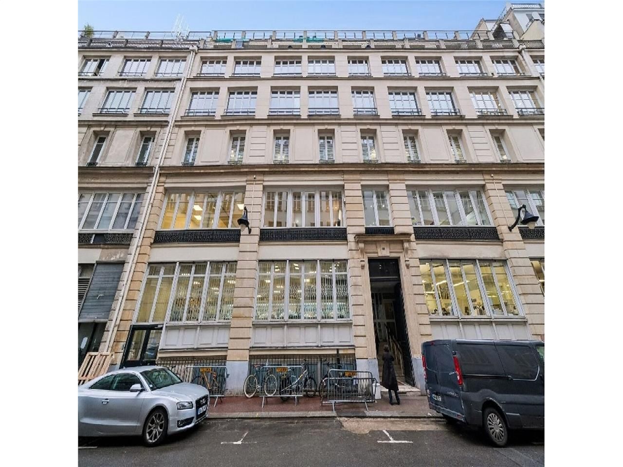 Bureaux de 250 m² non divisibles Contrat prestati