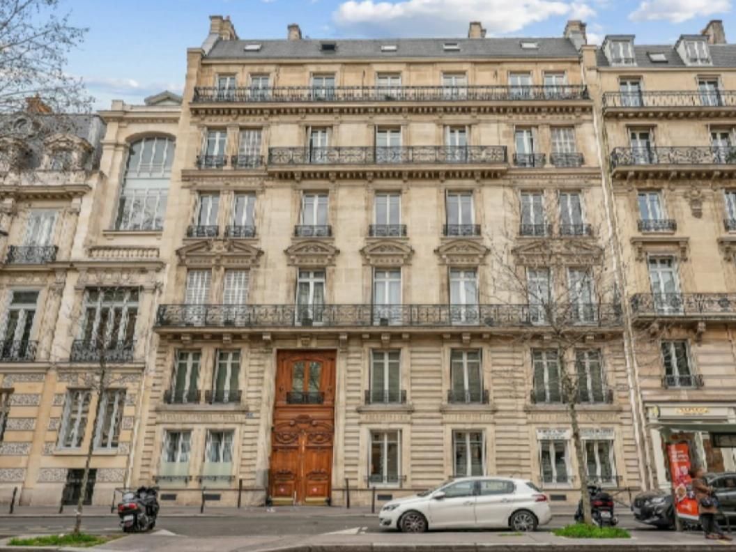 256 m² pour ce bureaux en location à Paris