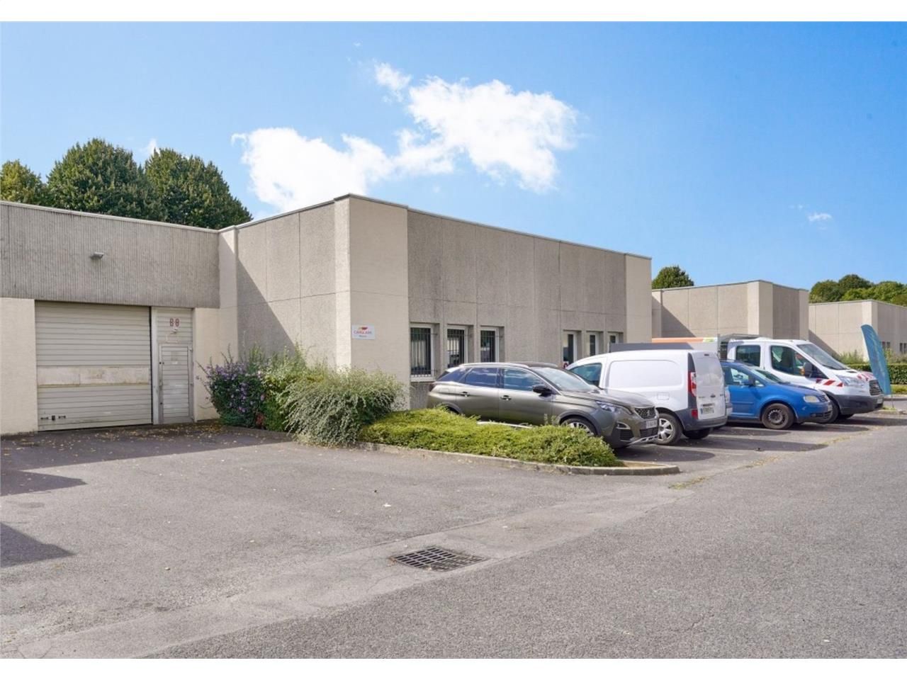 Nous vous proposons à la location un local d'acti