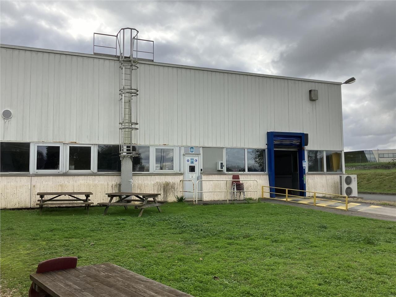 Nous vous proposons un site industriel stratégiqu