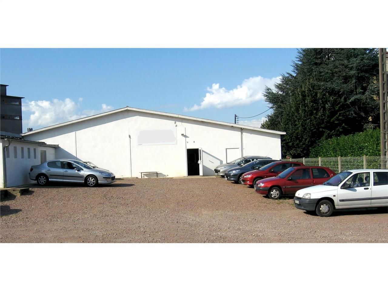 A vendre / à louer ; Cushman & Wakefield a le pla