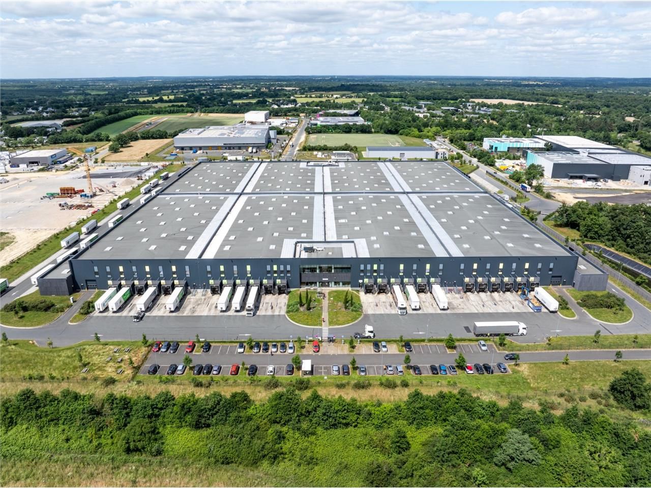 Cushman & Wakefield a le plaisir de vous présente