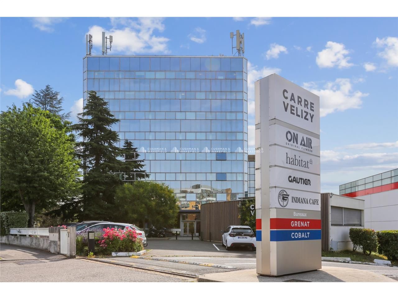 Nous vous proposons à la location un ensemble de 