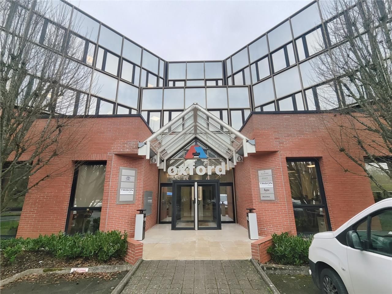 Opportunité à saisir à Montigny-le-Bretonneux : b