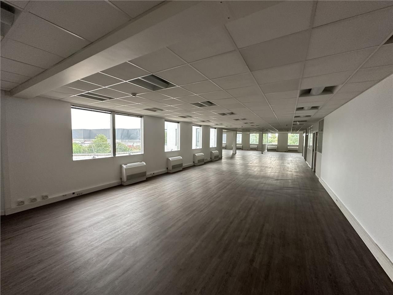 À Antony, au sein de Mileway Parks - Immeuble Cur