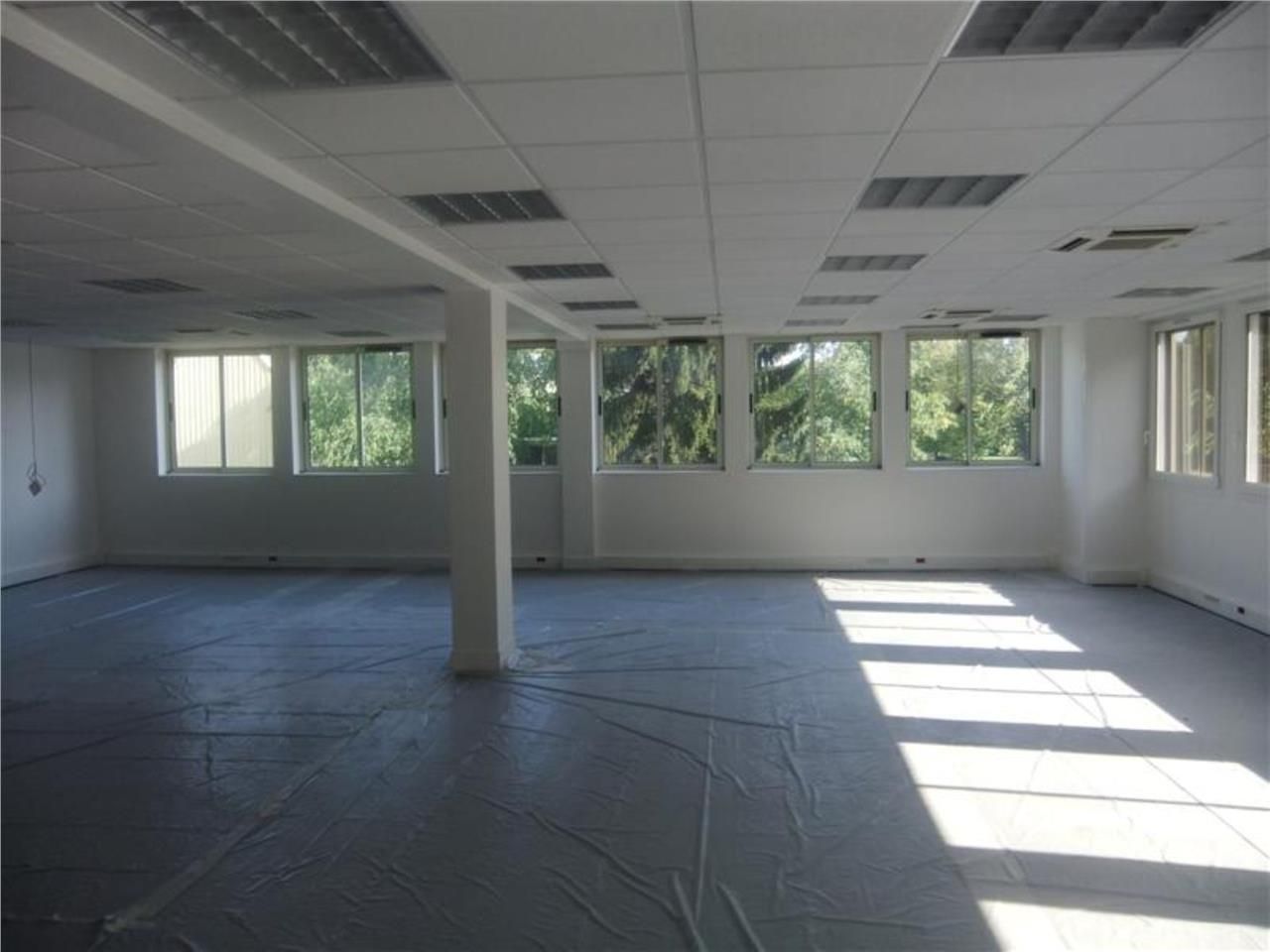 Nous vous proposons à la location des bureaux spa