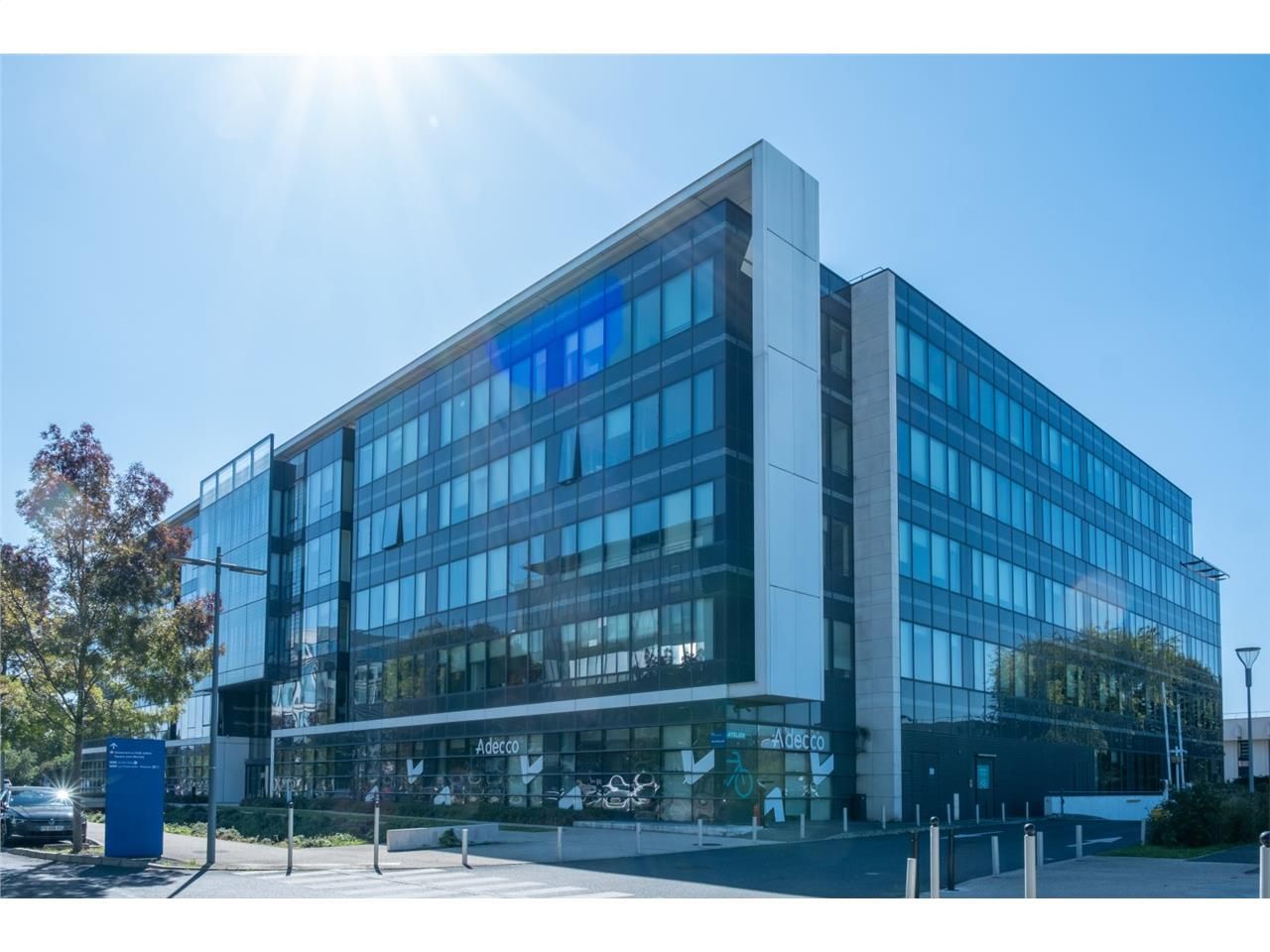 À louer, bureaux rénovés à Rungis, au sein du Par