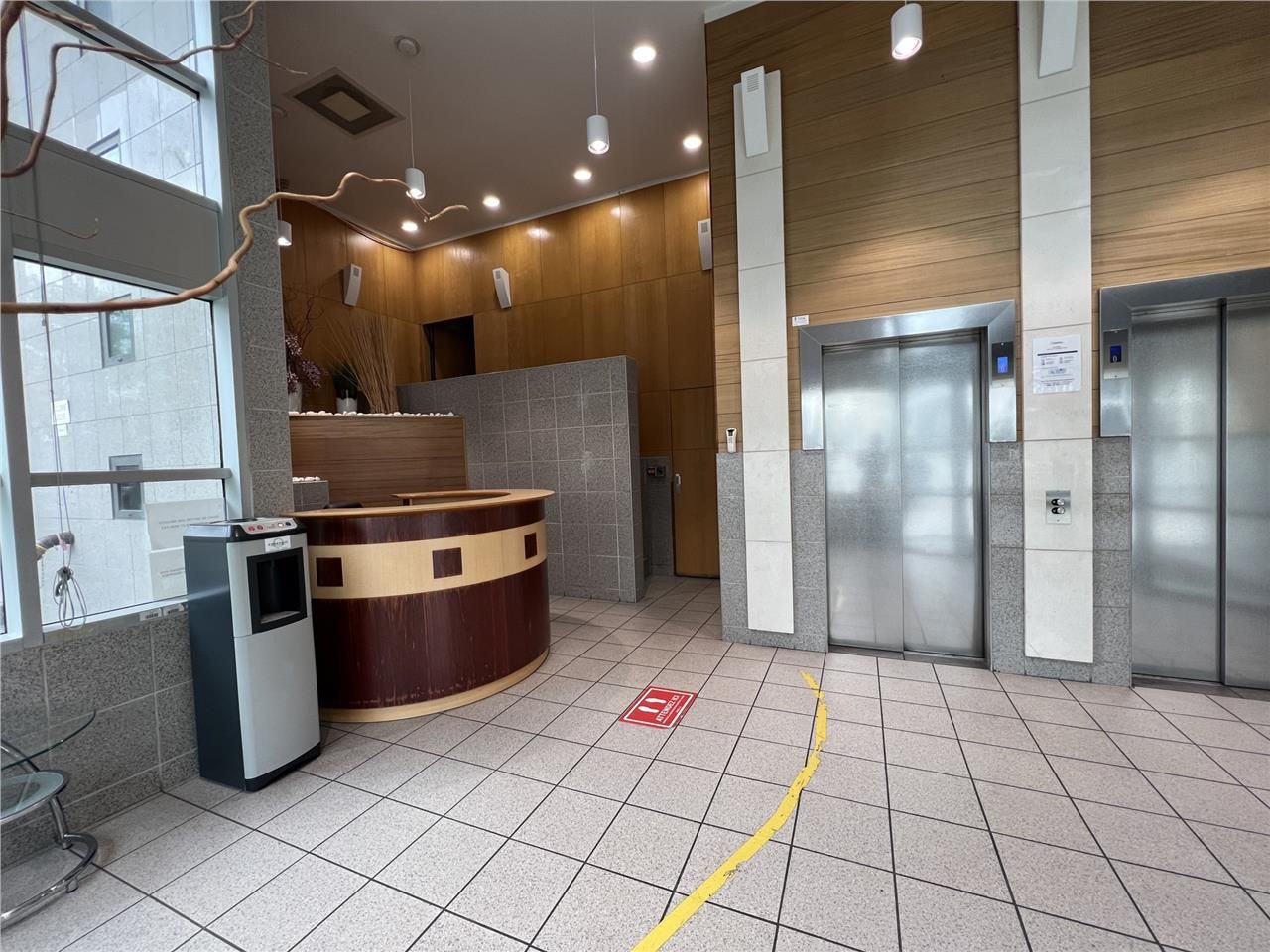 À Massy, 30 avenue Carnot, bureaux à louer de 180