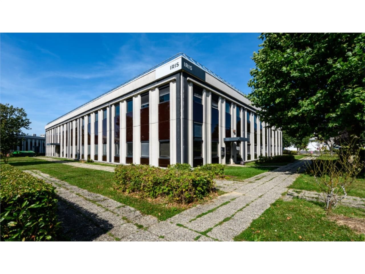 Nous vous proposons à la location des locaux d'ac