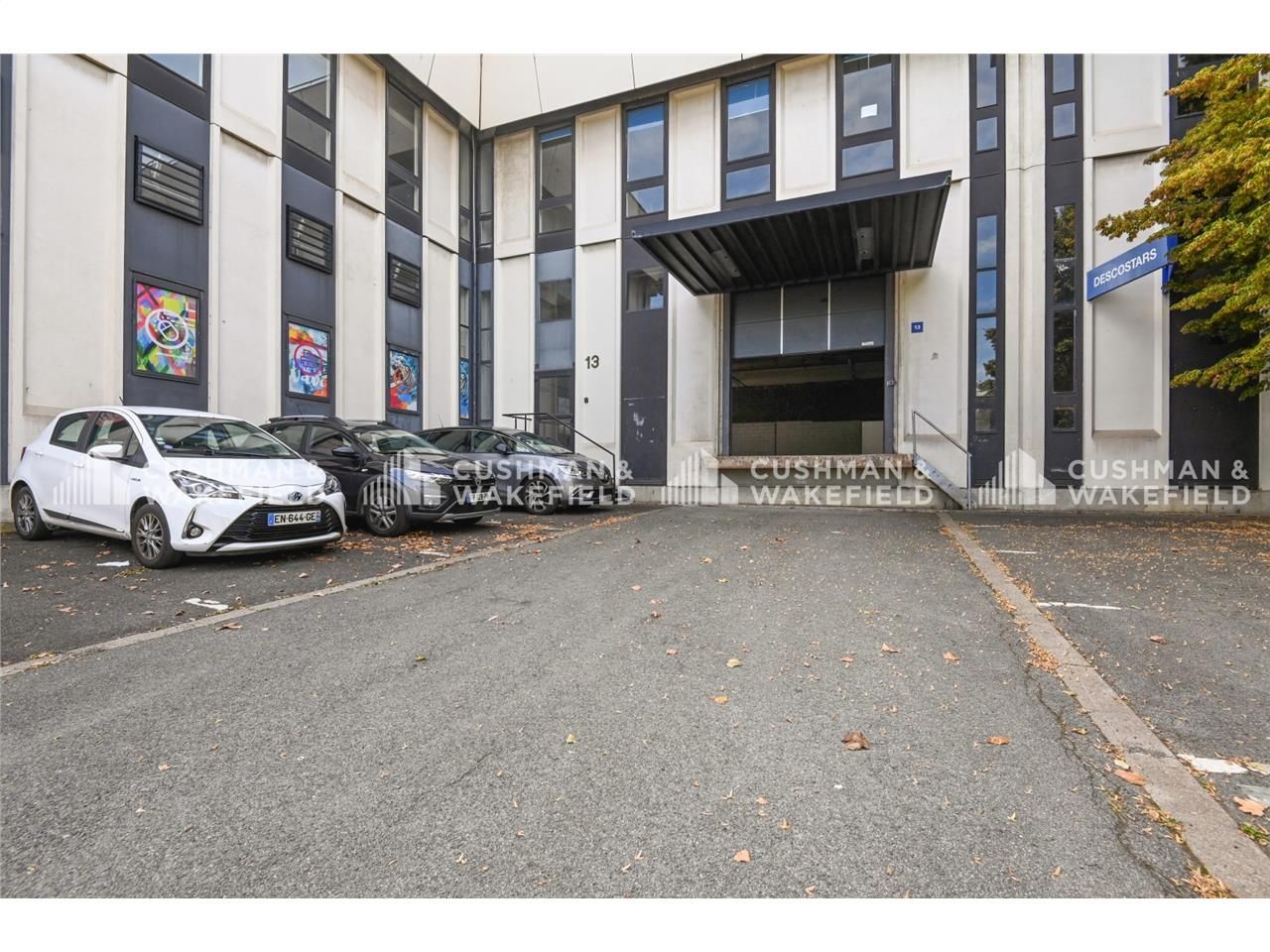 Activité à louer à Rungis.   Situé à seulement 7 