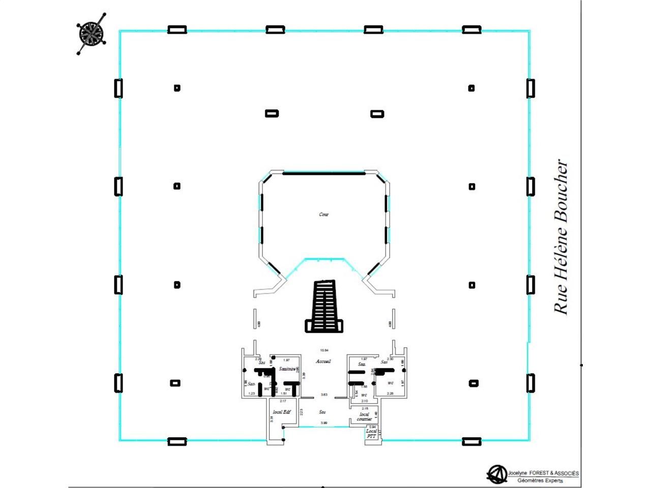 A louer, bureaux et activité à Guyancourt.  Nous 