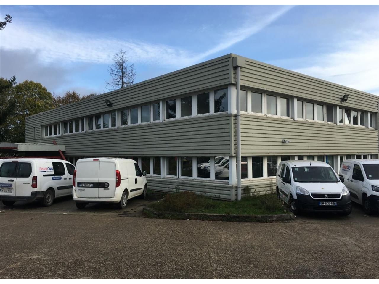 Nous vous proposons à la location un espace de bu