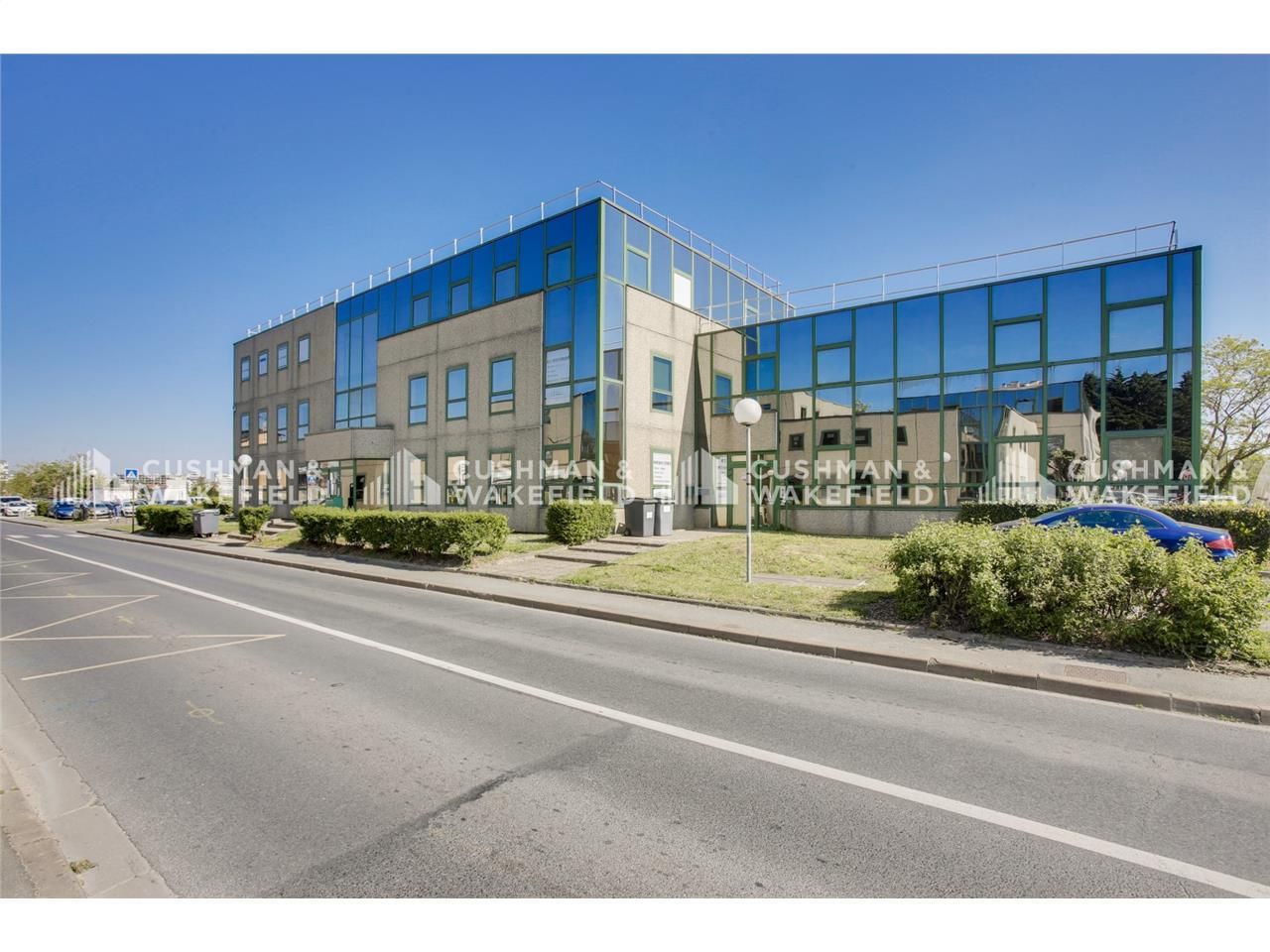 Nous vous proposons à la vente des bureaux d'une 