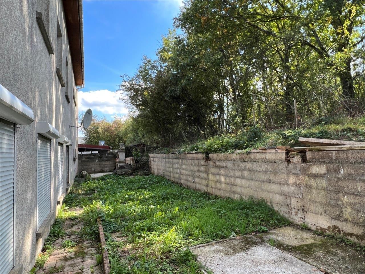 Nous vous proposons à la vente un bureau de 183 m