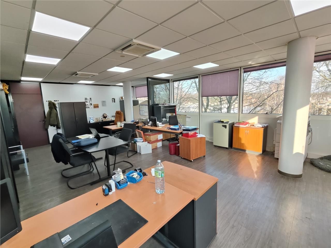 À louer, bureaux de 73 m² non divisibles, situés 
