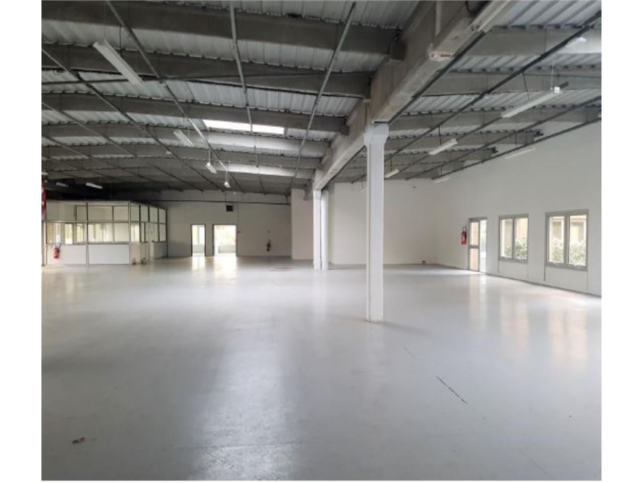 Nous vous proposons à la location des locaux d'ac