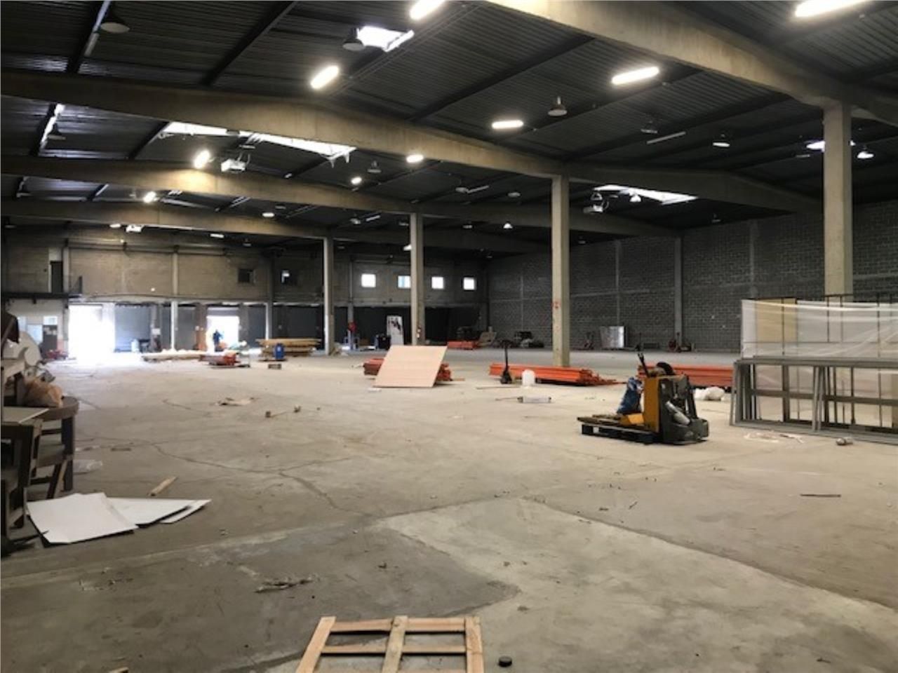 Nous vous proposons à la location un entrepôt ind