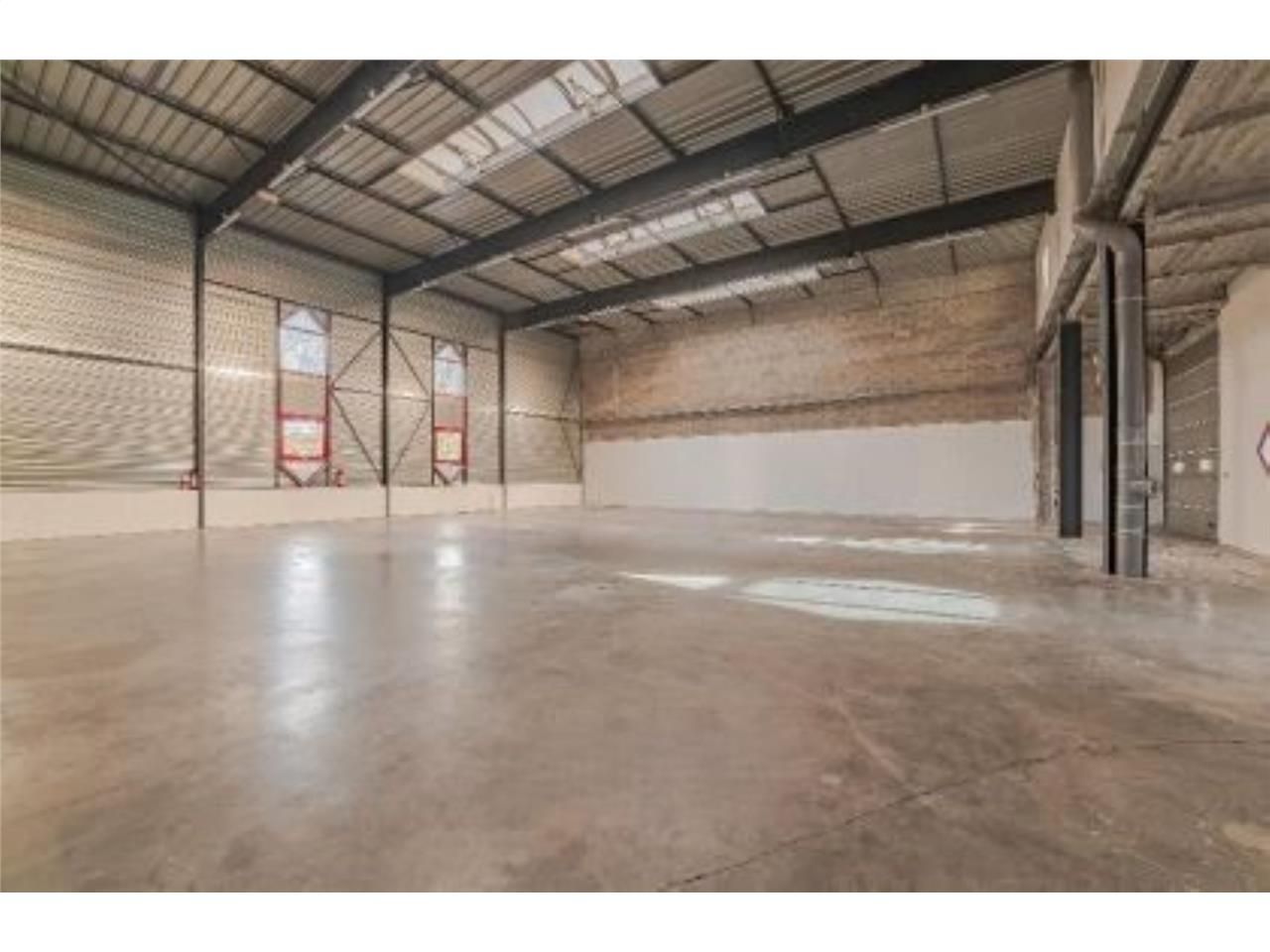 Nous vous proposons à la location des locaux d'ac