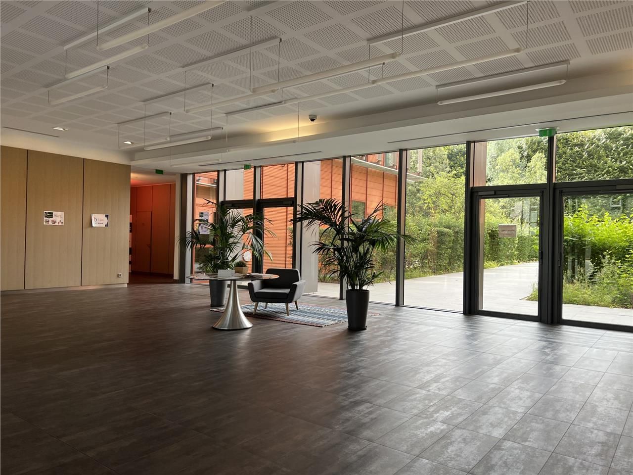 À louer, bureaux à Chevilly Larue.   Découvrez Ox