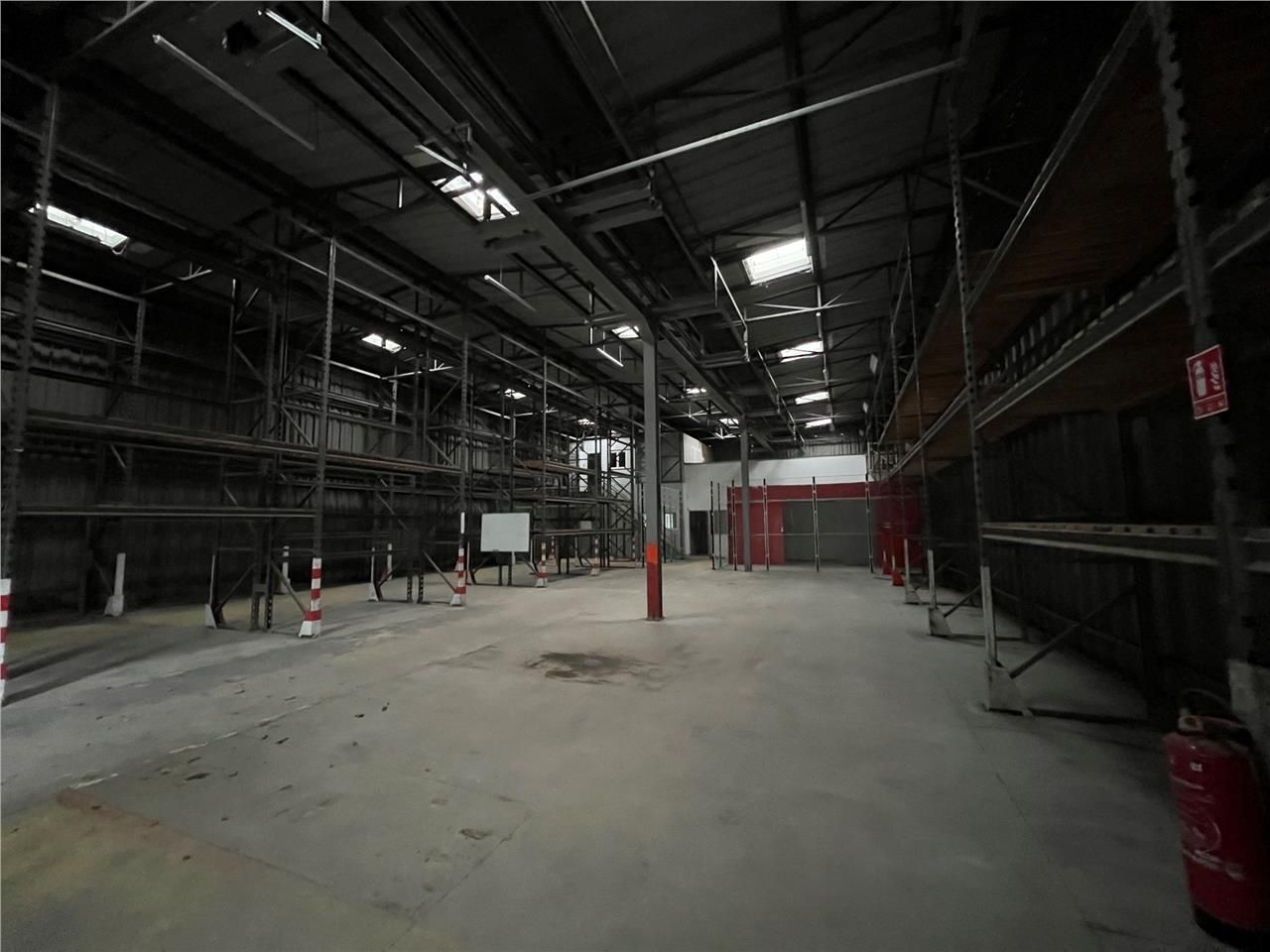 Nous vous proposons à la location ce local d'acti