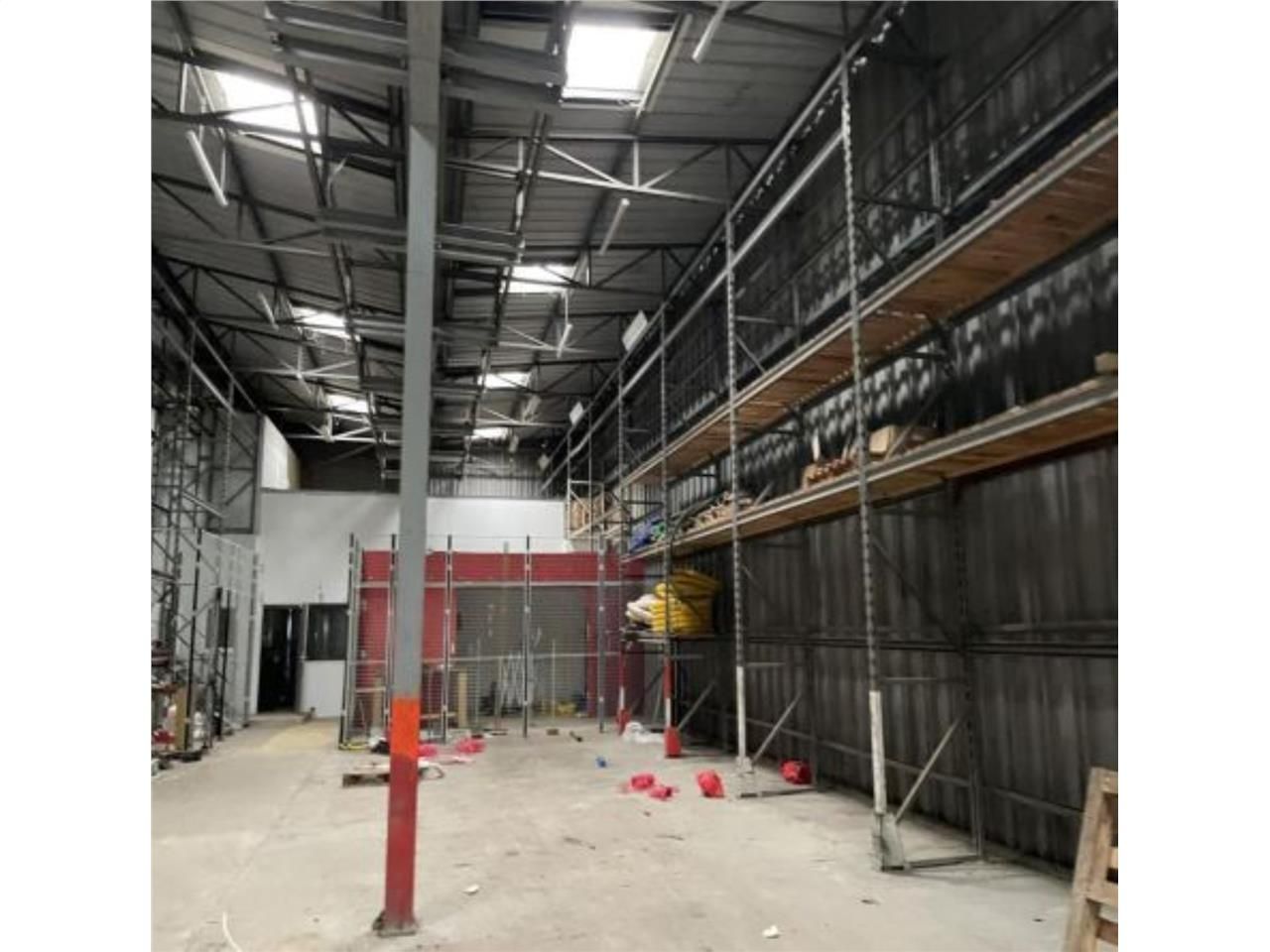 Nous vous proposons à la location ce local d'acti