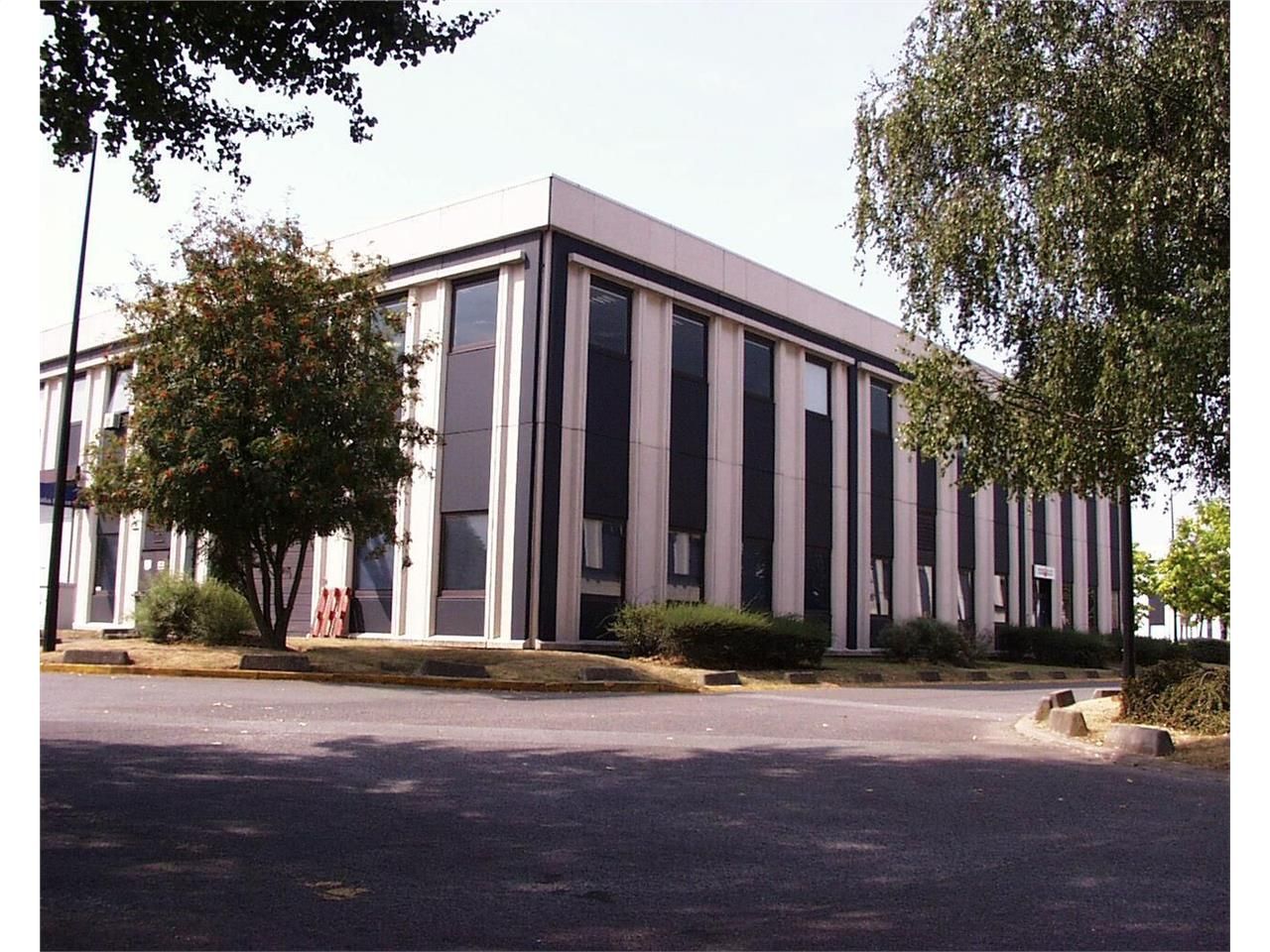 À la recherche d'un espace de bureau moderne et f