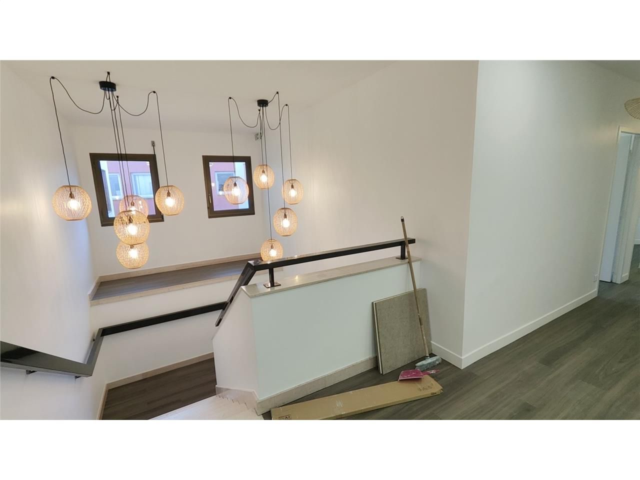 À louer : bureaux rénovés de 188 m², non divisibl