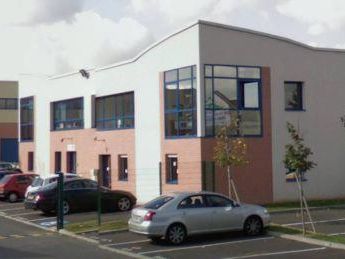 Location PME-PMI 1580 m² divisibles 77550 Moissy cramayel