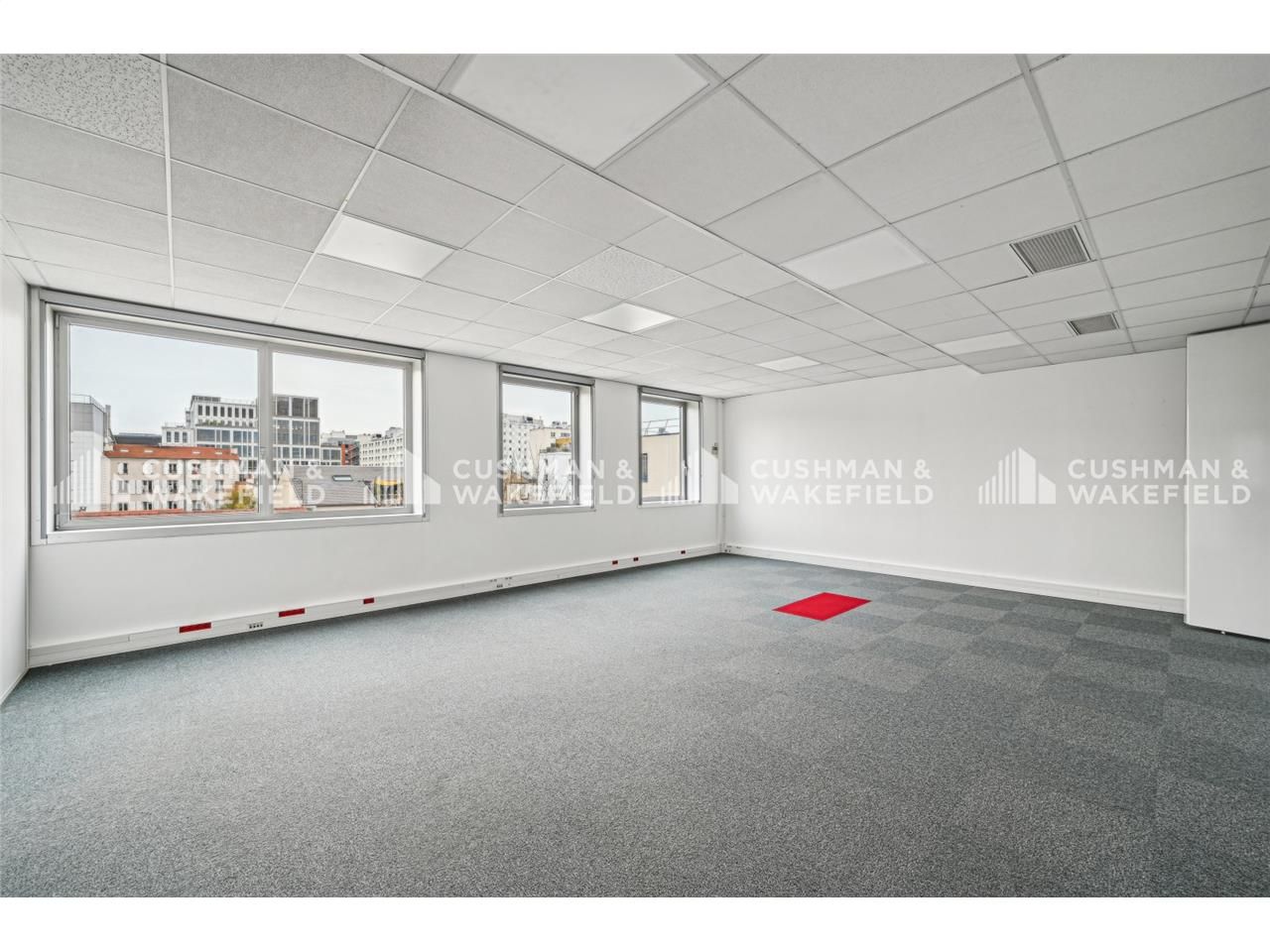 Montrouge - Au sein d'un immeuble moderne de bure