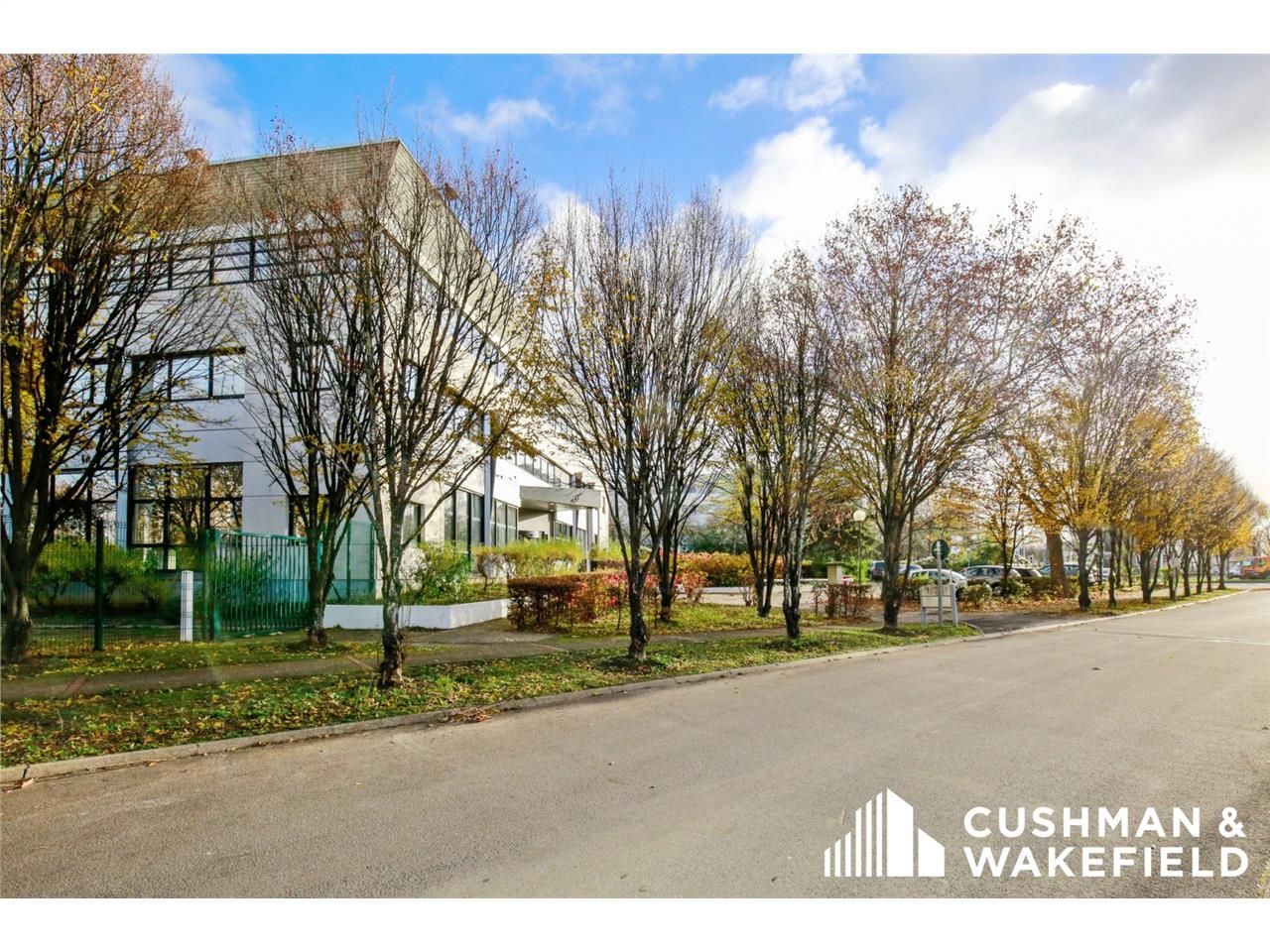Bureaux à louer à Gennevilliers, dans un bâtiment