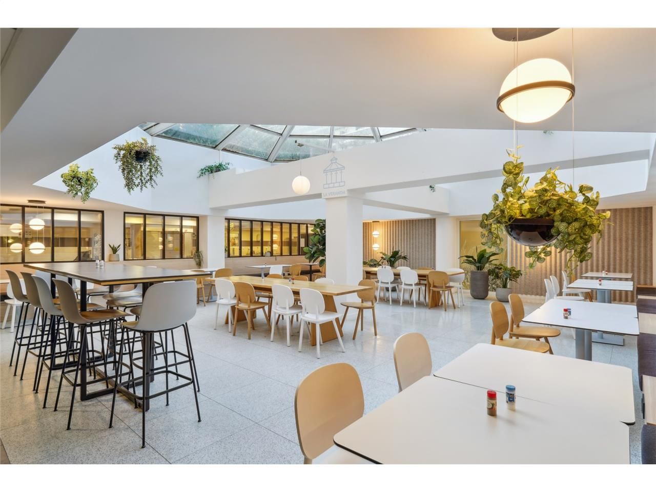 Bureaux à Louer avec grand jardin - La Défense cô