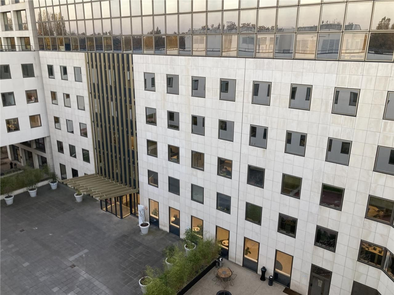 Cushman & Wakefield vous propose 8 414 m² de bure