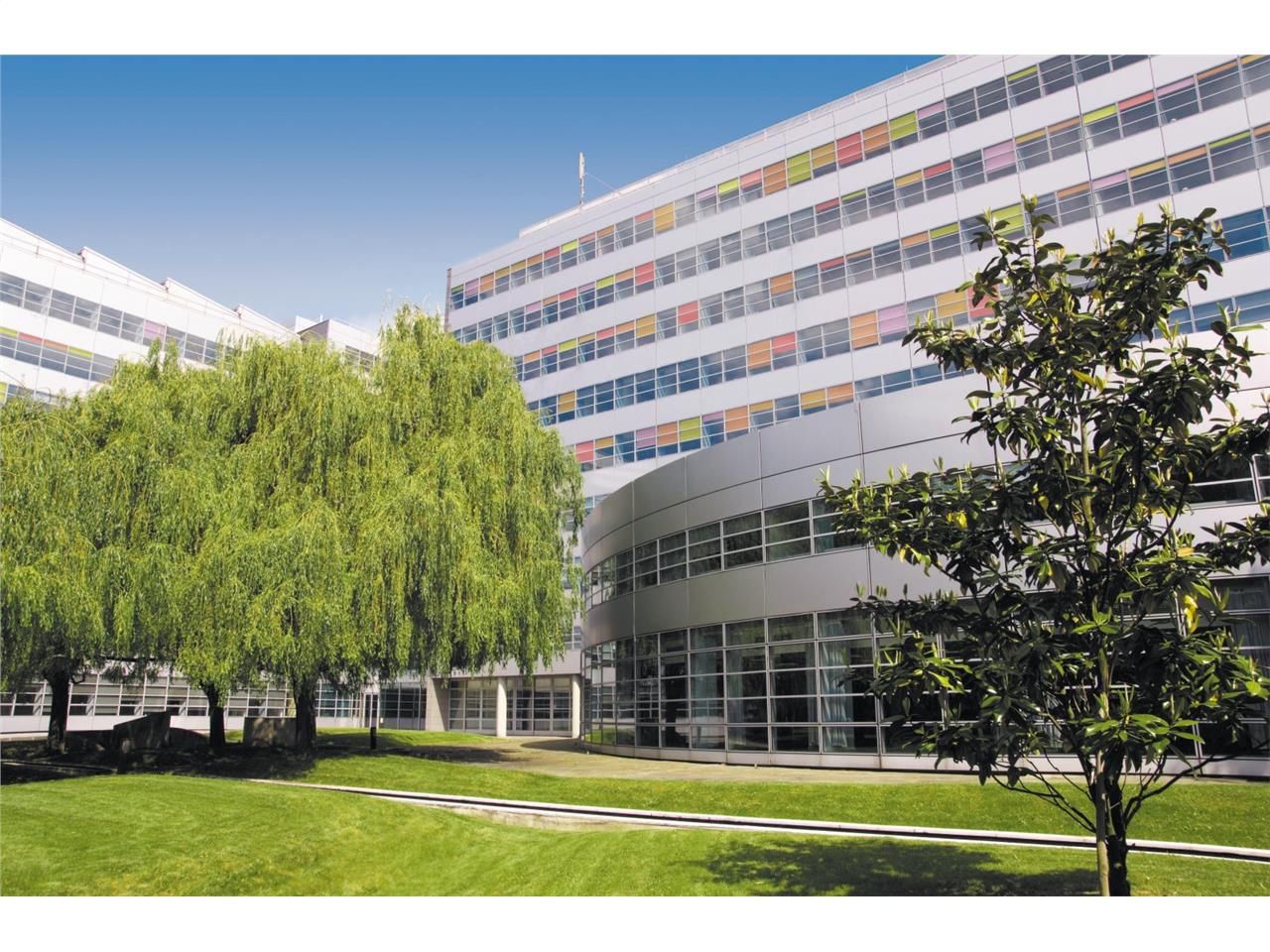 Cushman & Wakefield vous propose 2 203 m² de bure