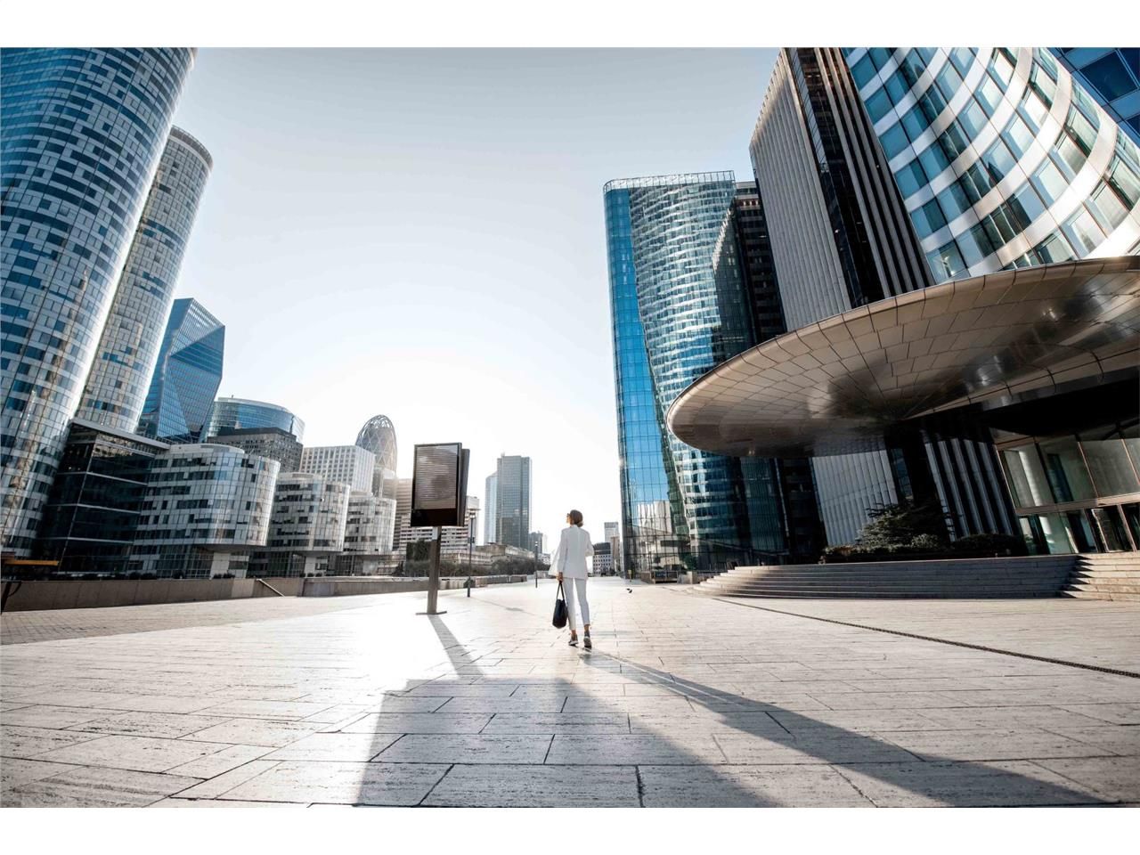 Bureaux à louer - Terrasse Bellini  Cushman & Wak