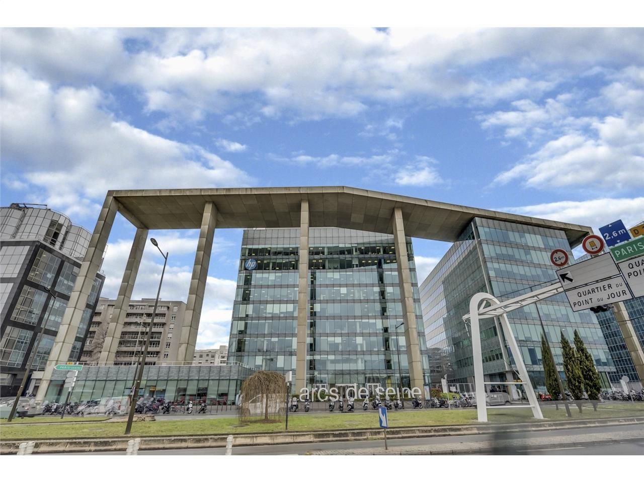 Cushman & Wakefield vous propose 9 118 m² de bure