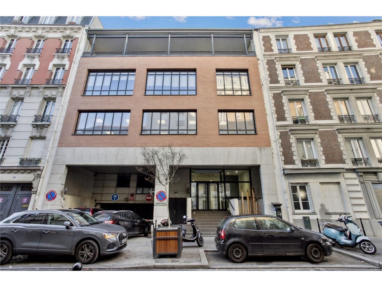 En plein coeur de Clichy, entre le Métro Ligne 13