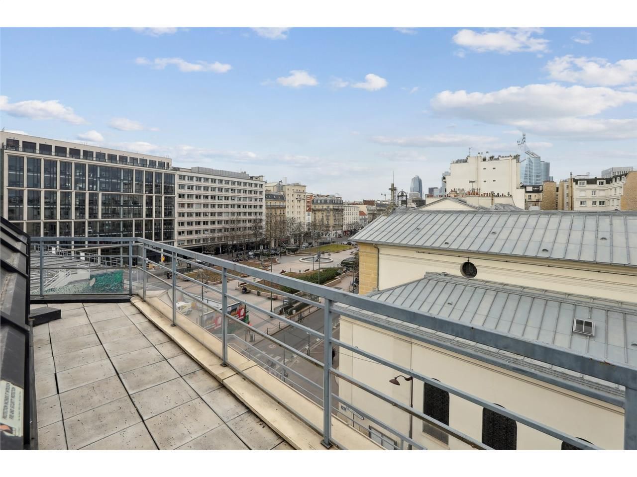 Bureaux à louer  - Neuilly-sur-Seine  Cushman & W