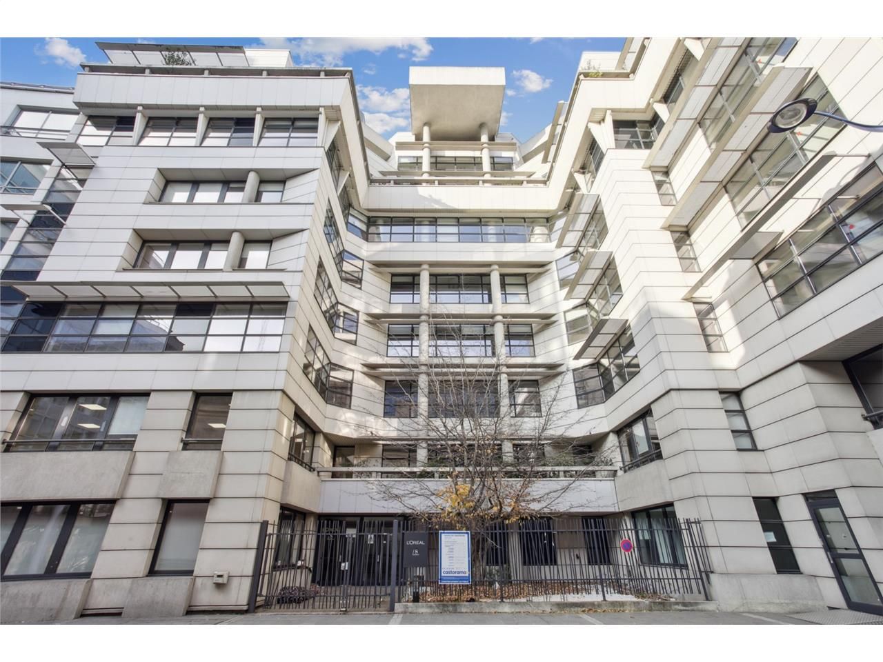 En plein coeur de Clichy, entre le Métro Ligne 13