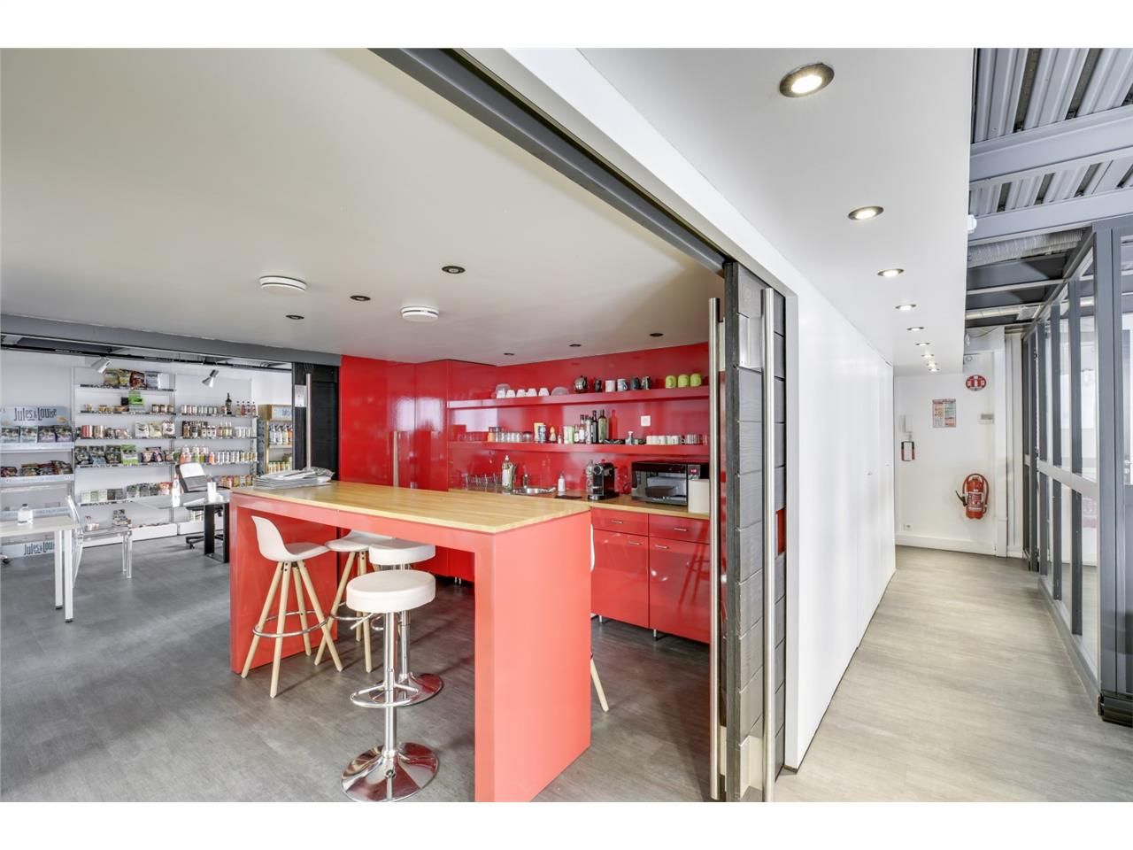 Bureaux à louer - Immeuble indépendant et atypiqu