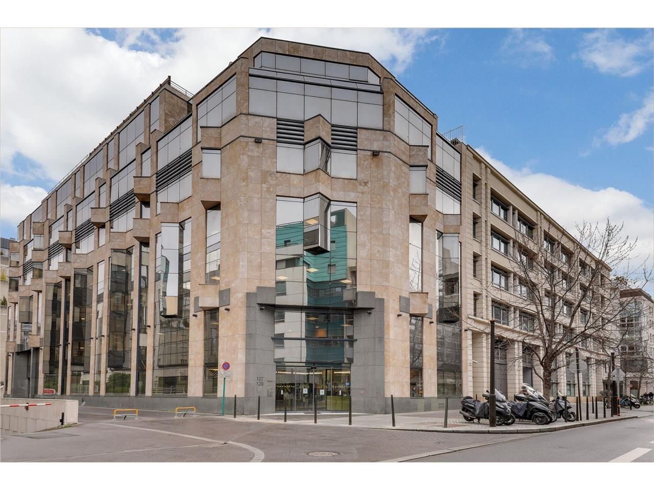 Cushman & Wakefield vous propose à la location de