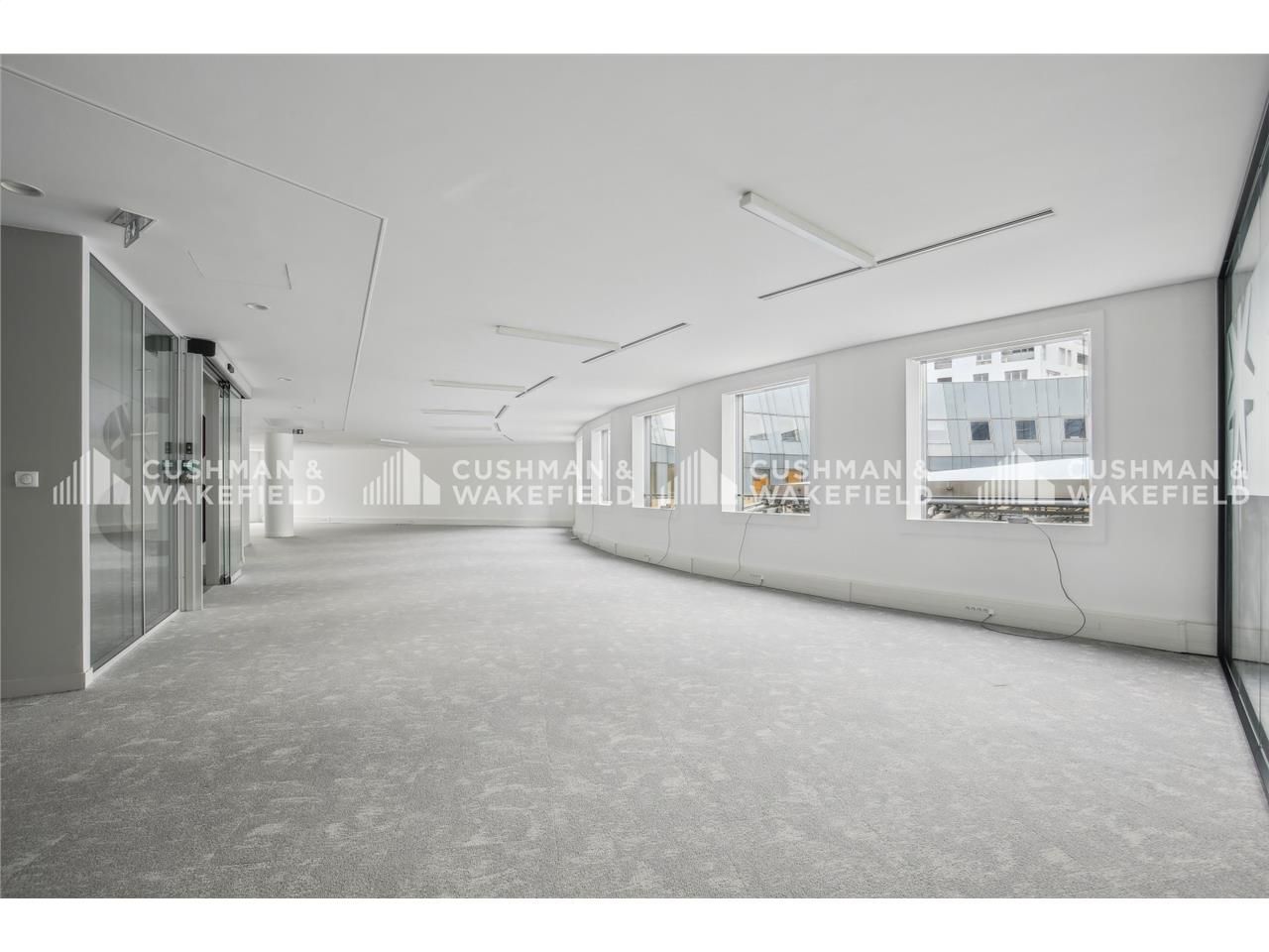 Cushman & Wakefield vous propose à la location 1 