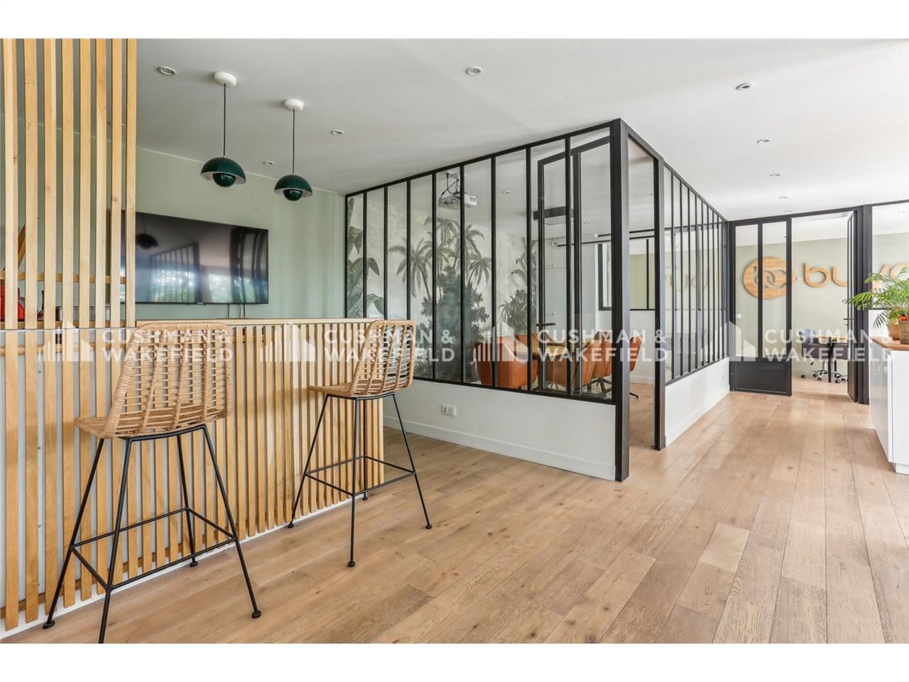 Cushman&Wakefield vous propose une surface de 100