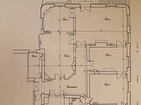 Location bureaux 180 m² non divisibles