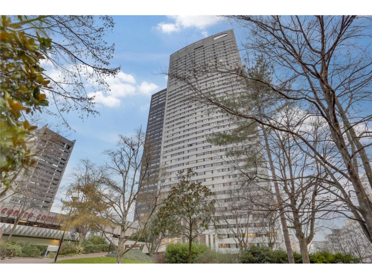 Bureaux à louer - Courbevoie  Cushman & Wakefield