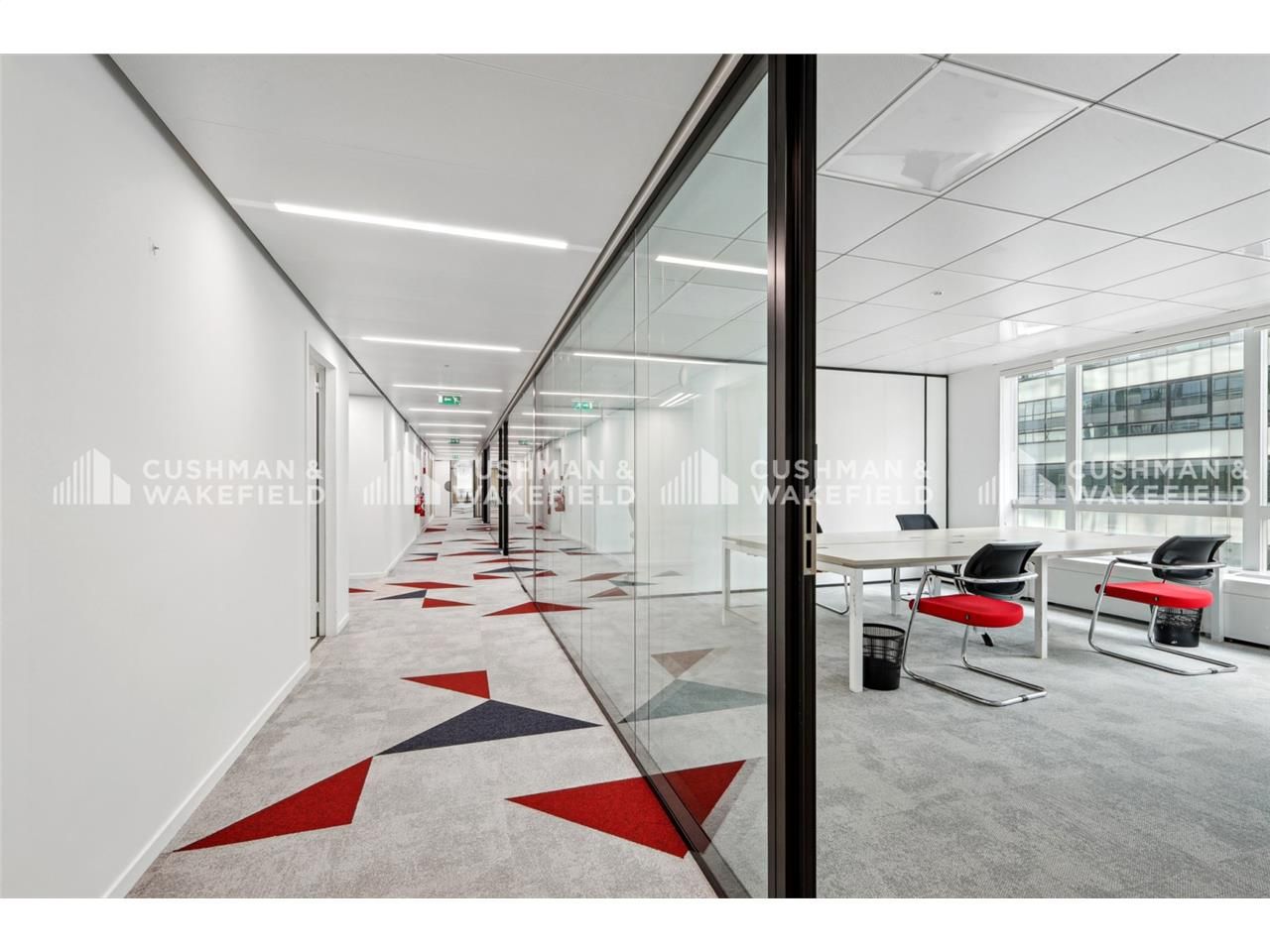 À louer : plateau de bureaux de 298 m² dans un im