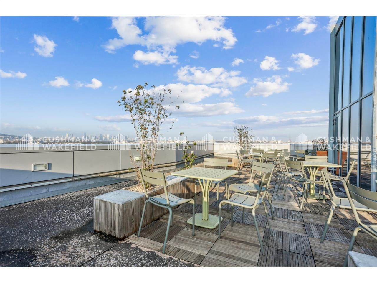 Cushman & Wakefield vous propose à la location 43