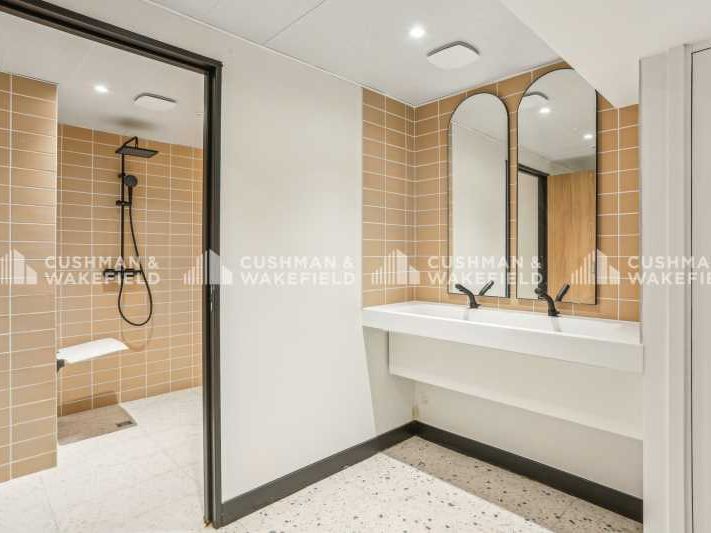 Location bureaux 2136 m² divisibles à partir de 443 m²