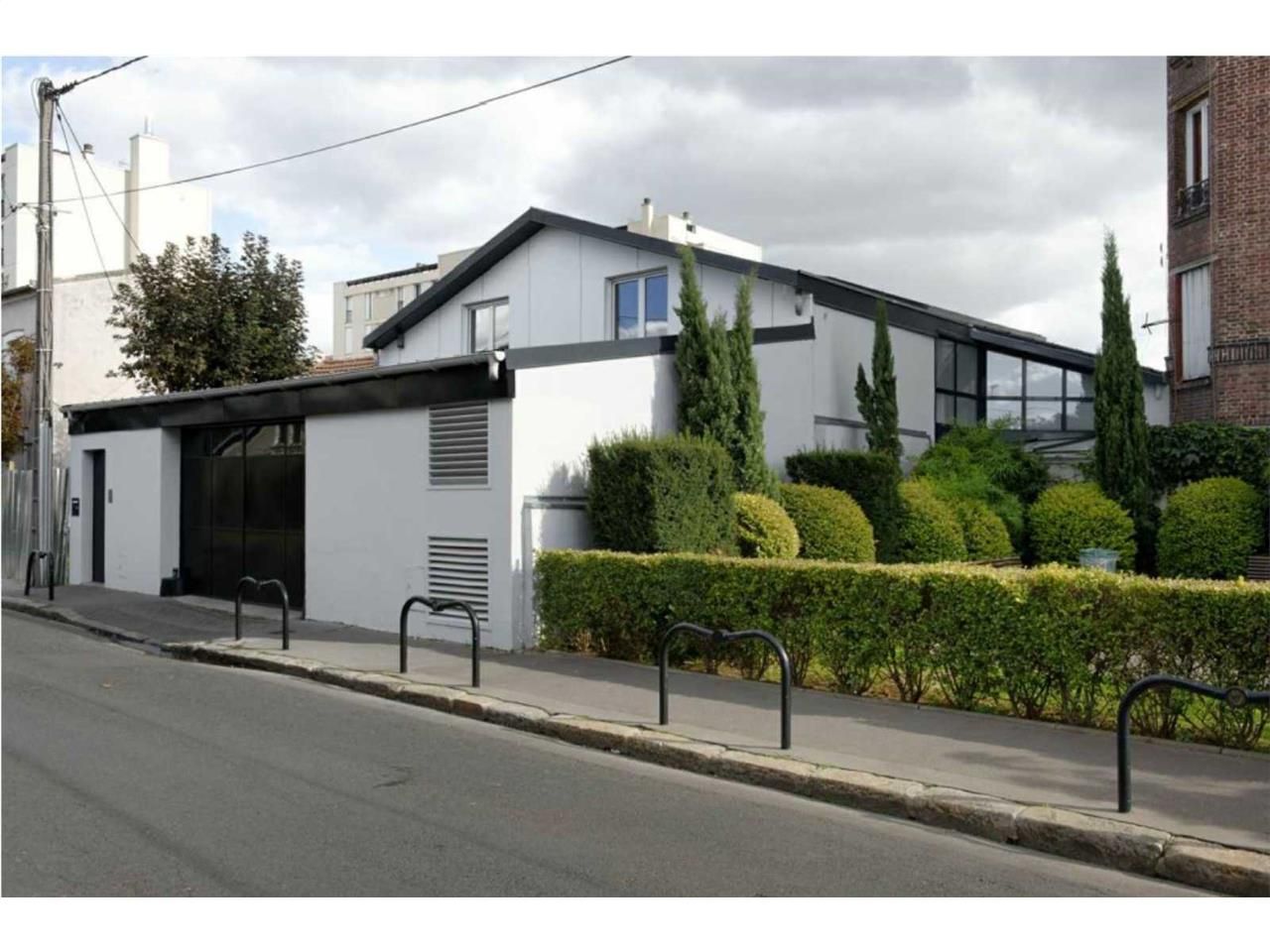 À Courbevoie, découvrez 320 m² dans un immeuble i