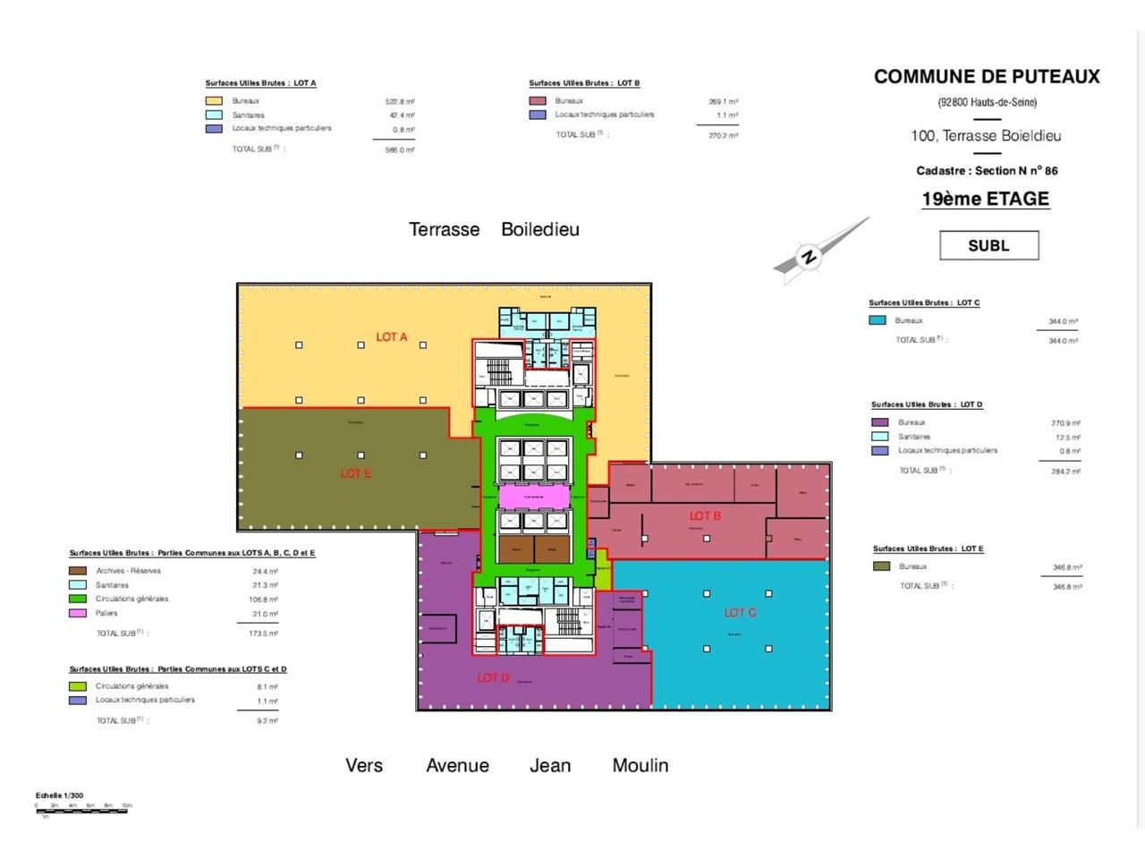 Plateaux de bureaux de 1 289 m² à La Défense, au 